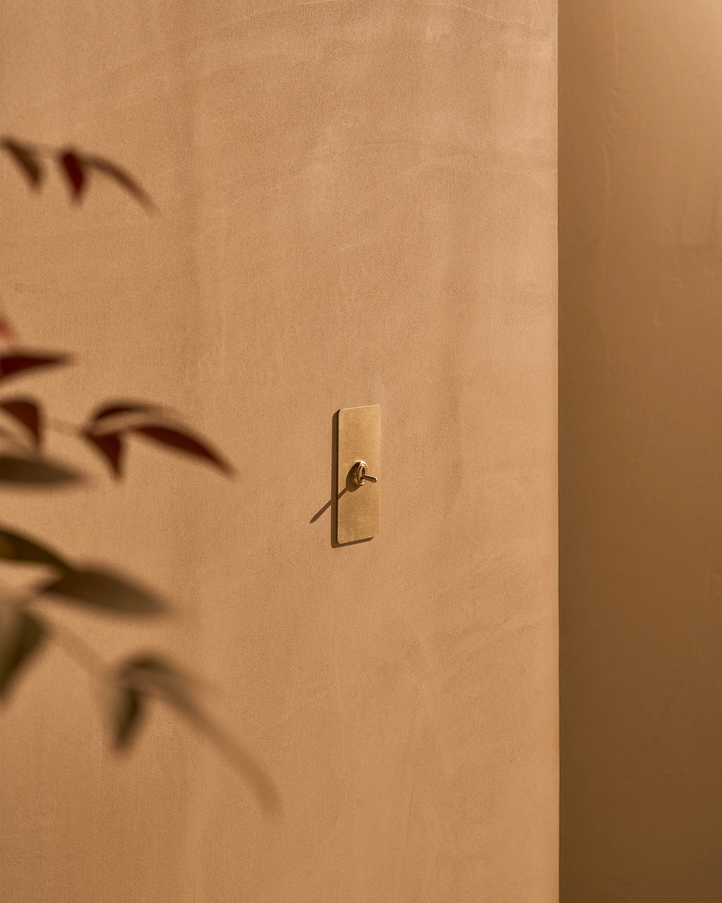 Kew 1G Toggle Switch - Antique Brass - Image 4