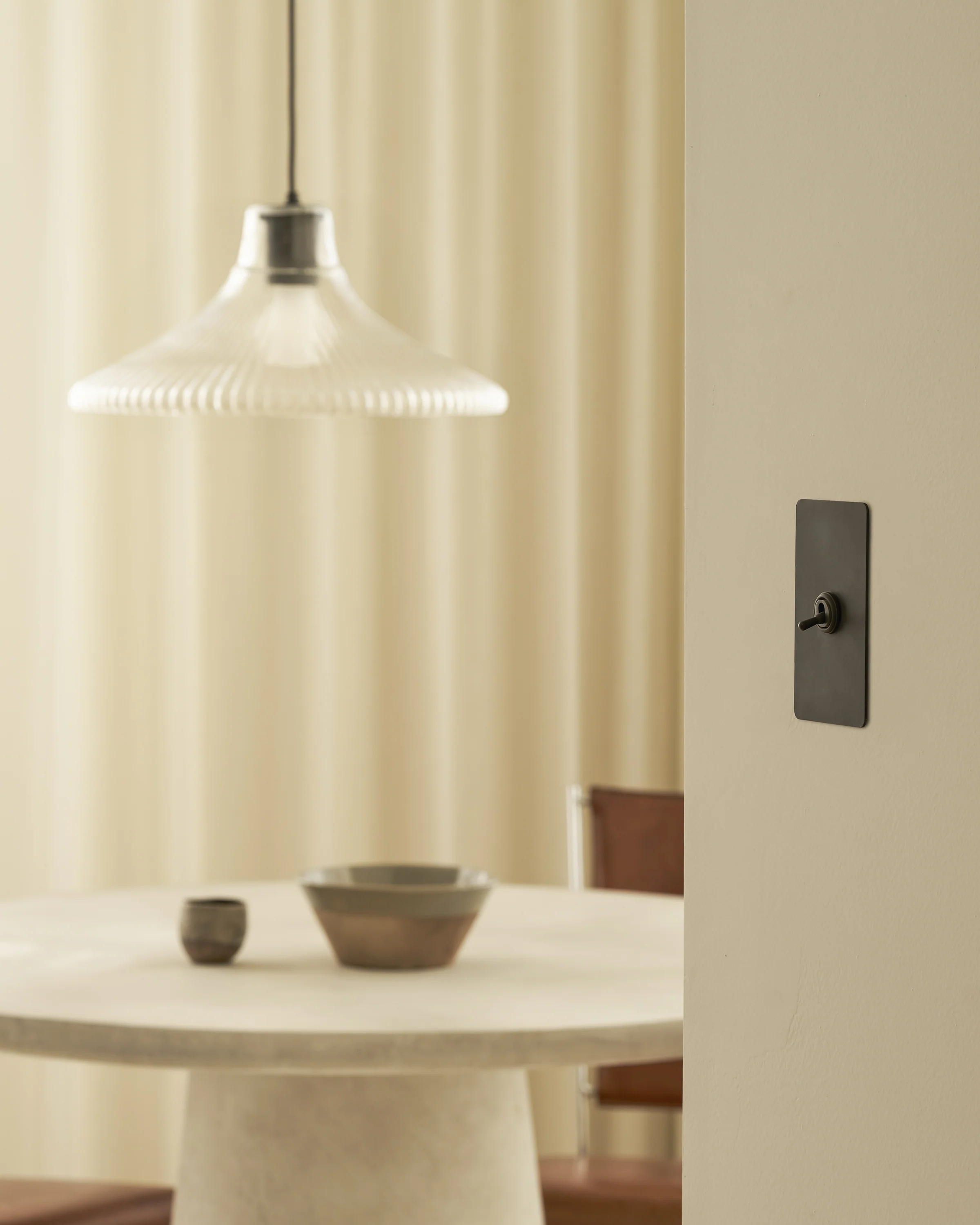 Kew 1G Toggle Switch - Bronze - Image 4