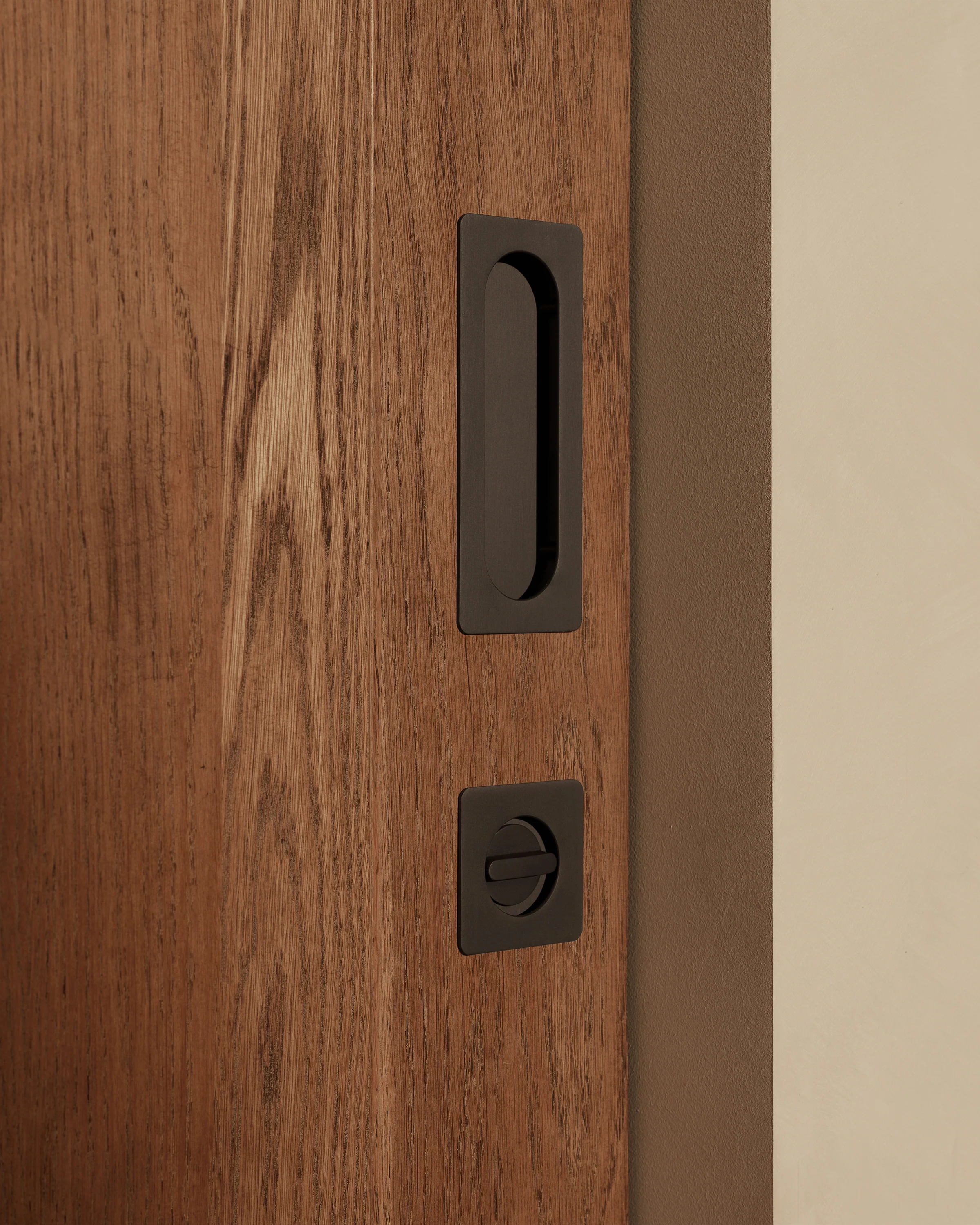 Regent Recessed Medium Pull - Bronze - Image 7